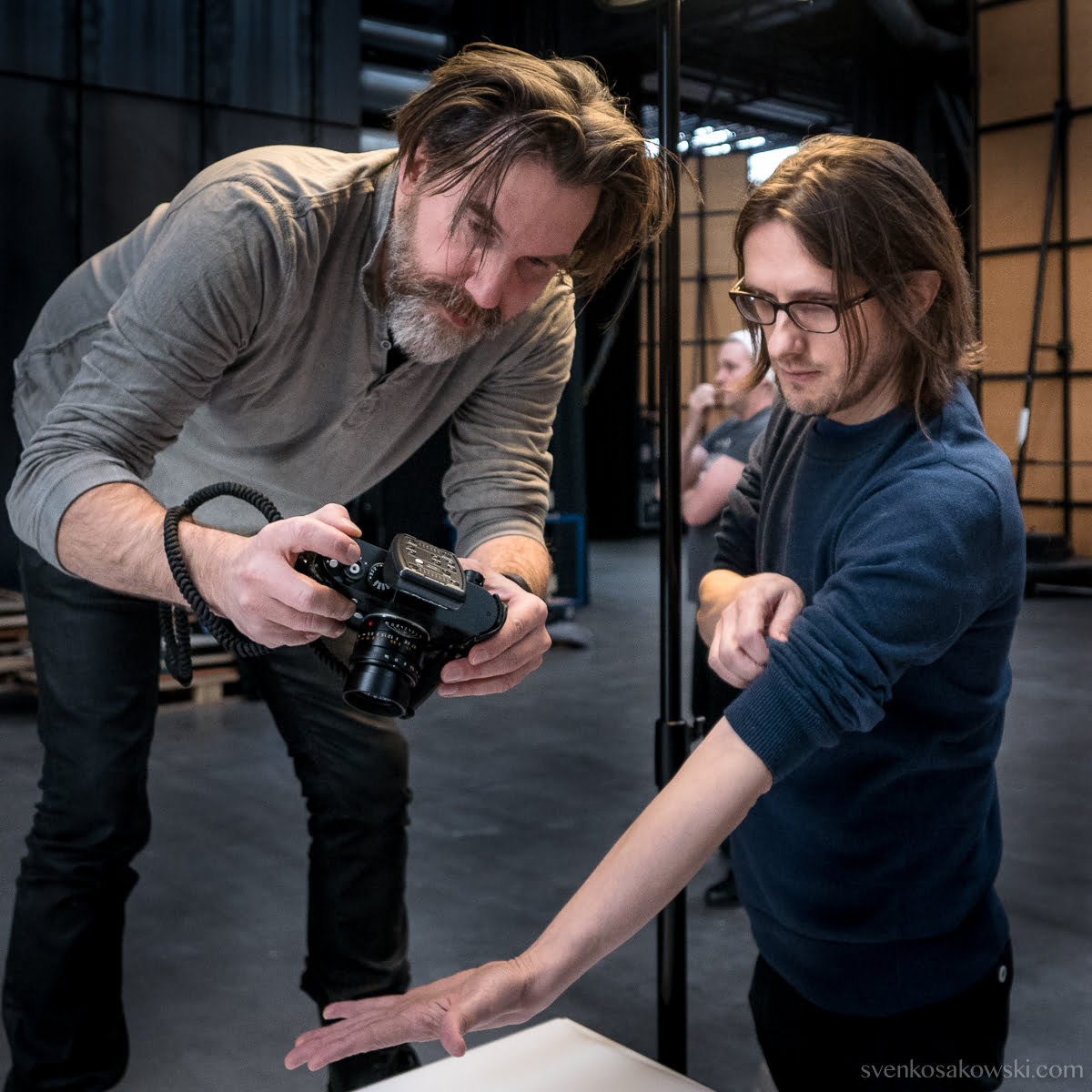 Marc photographing Steven Wilson. Picture by Sven Kosakowski